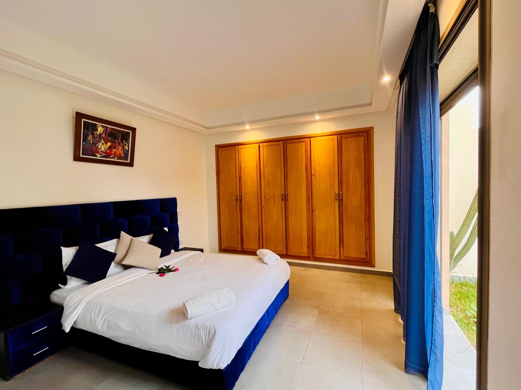 Hala Luxury Domain