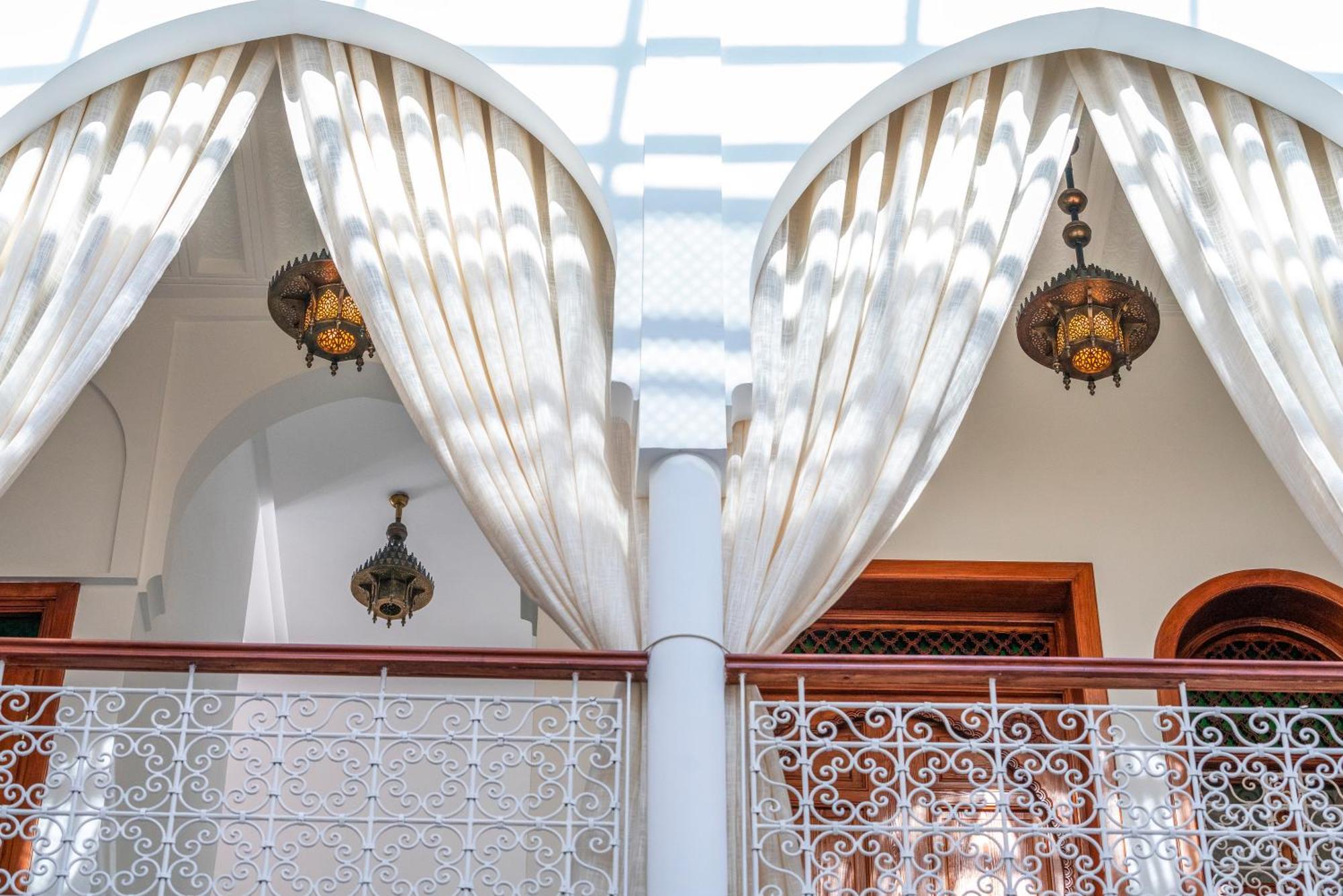 Gasthuis Dar Al-famila Hamam & *