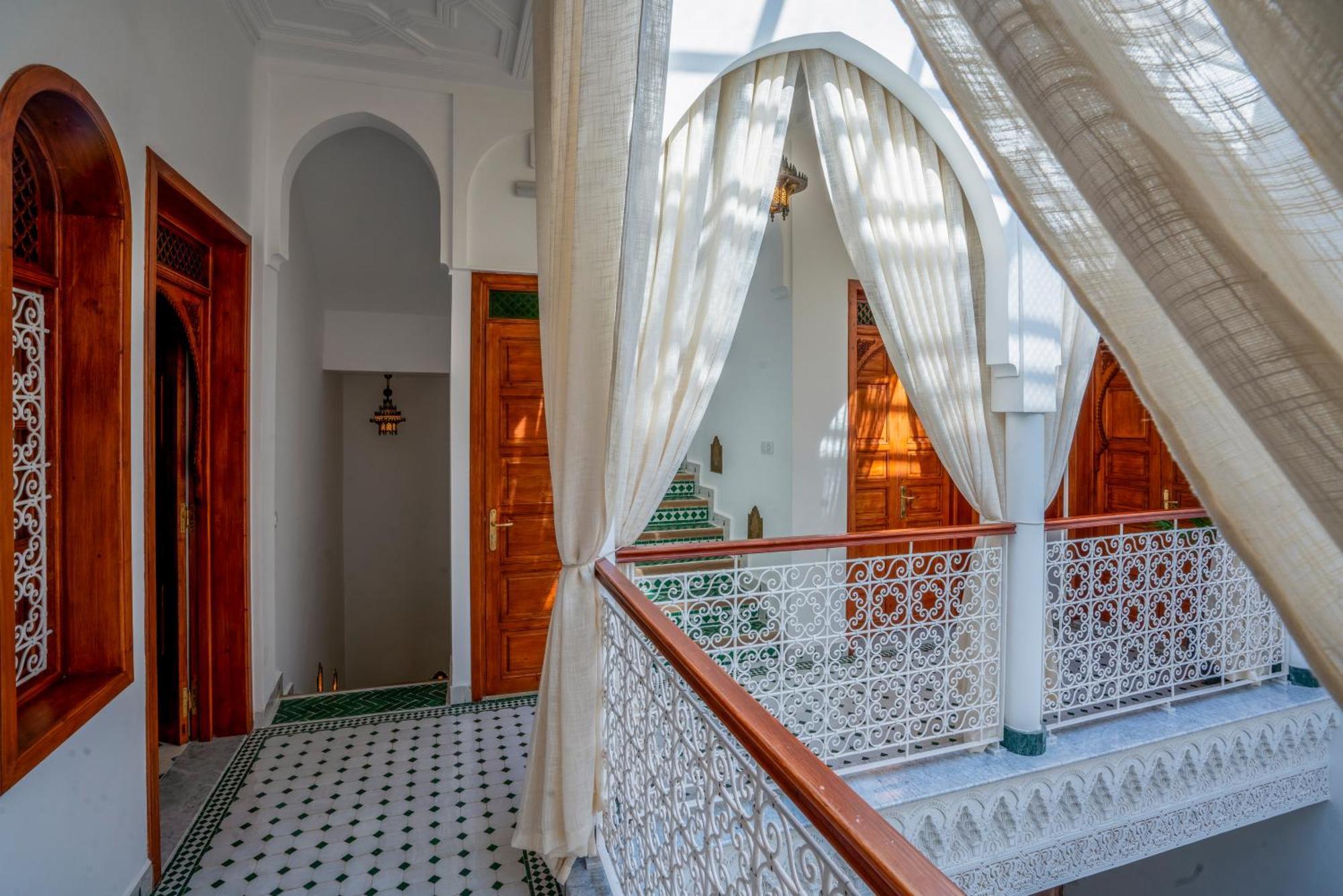 Dar Al-famila Hamam & Guest house *