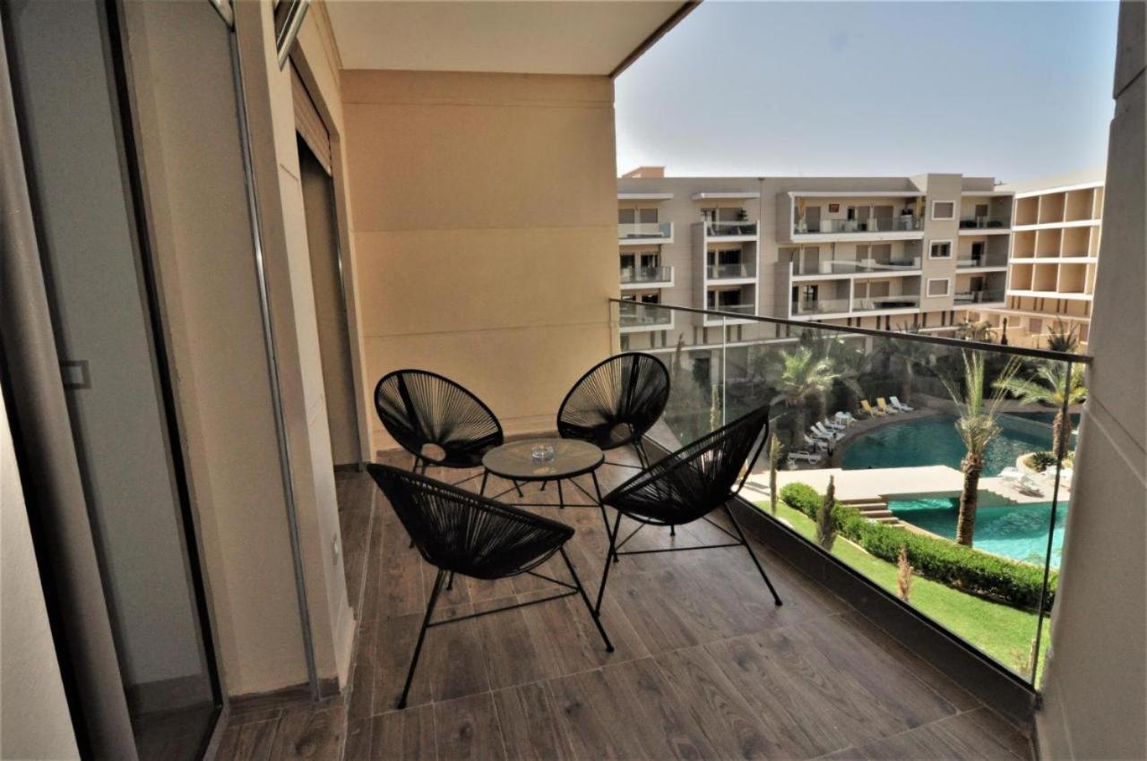 Pearl Cosy Pool View Appartement *
