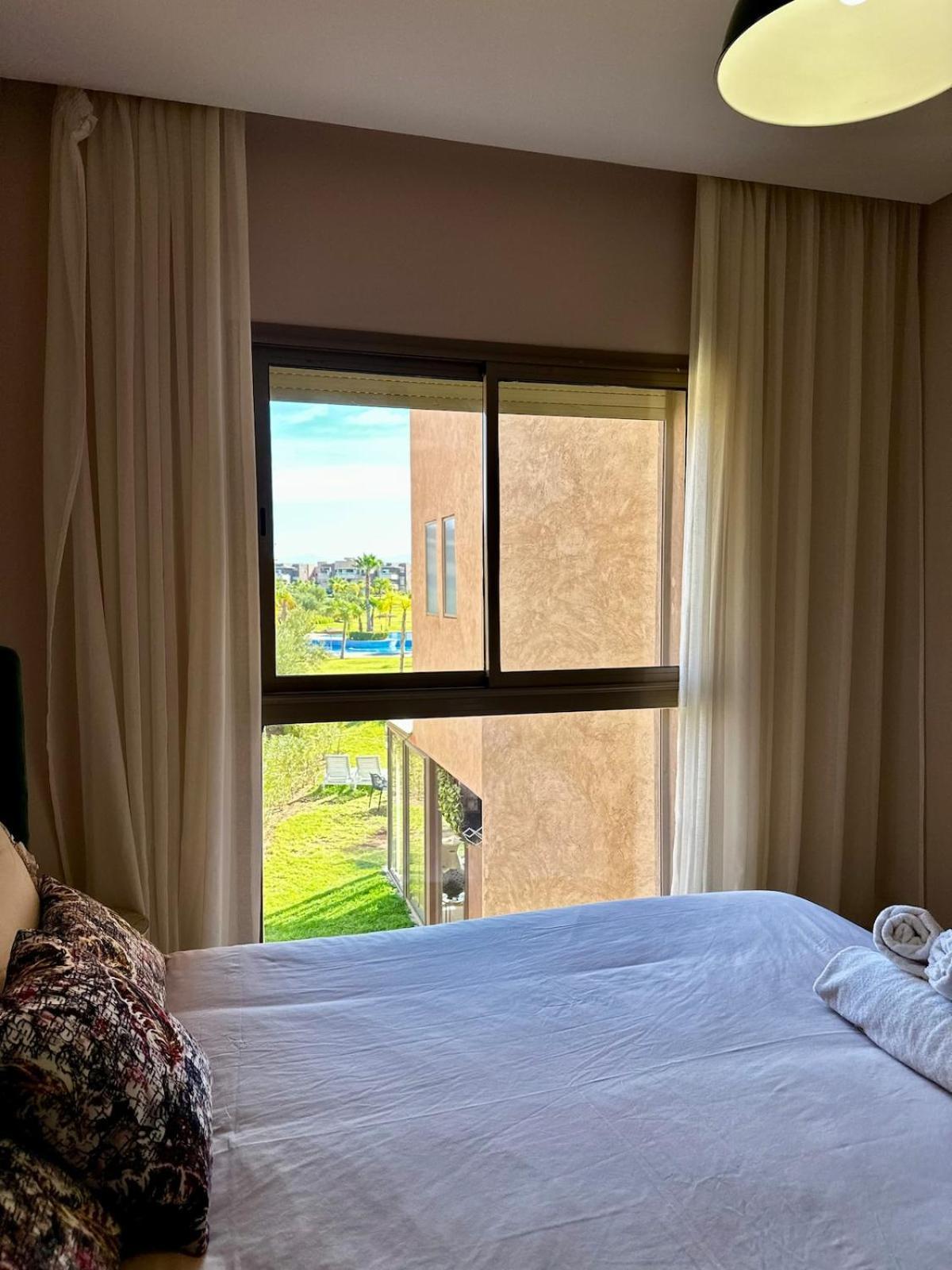 Exceptional Golf View Apartment, Prestigia Appartement