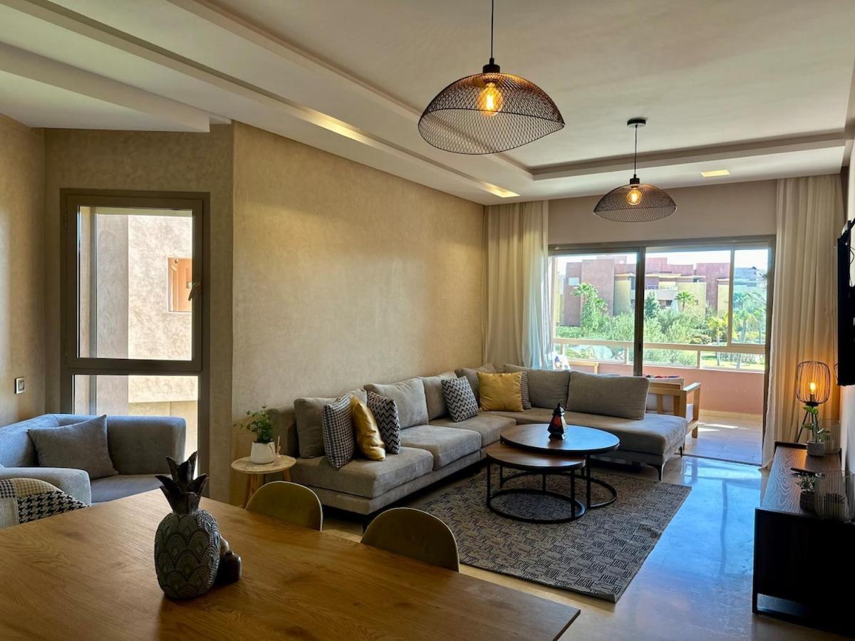 Exceptional Golf View Apartment, Prestigia