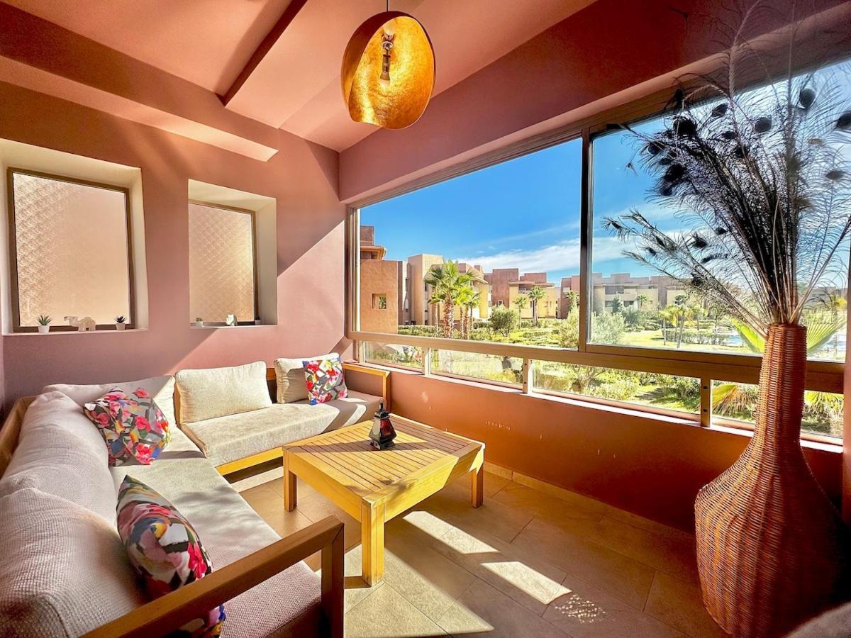 Exceptional Golf View Apartment, Prestigia