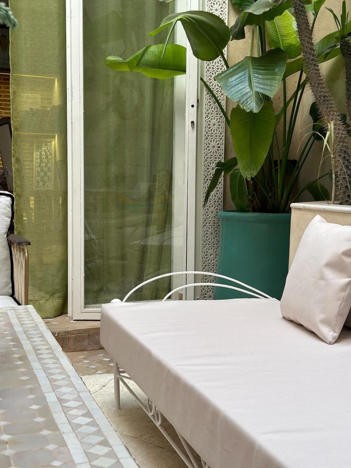 Dar Chalyia, Private, 6 People, Pool Villa