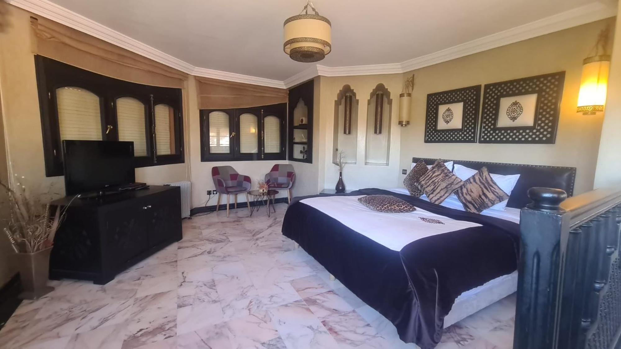 Park Villa, 8 Suites, Pool, 10mn From Gueliz Marrakesh