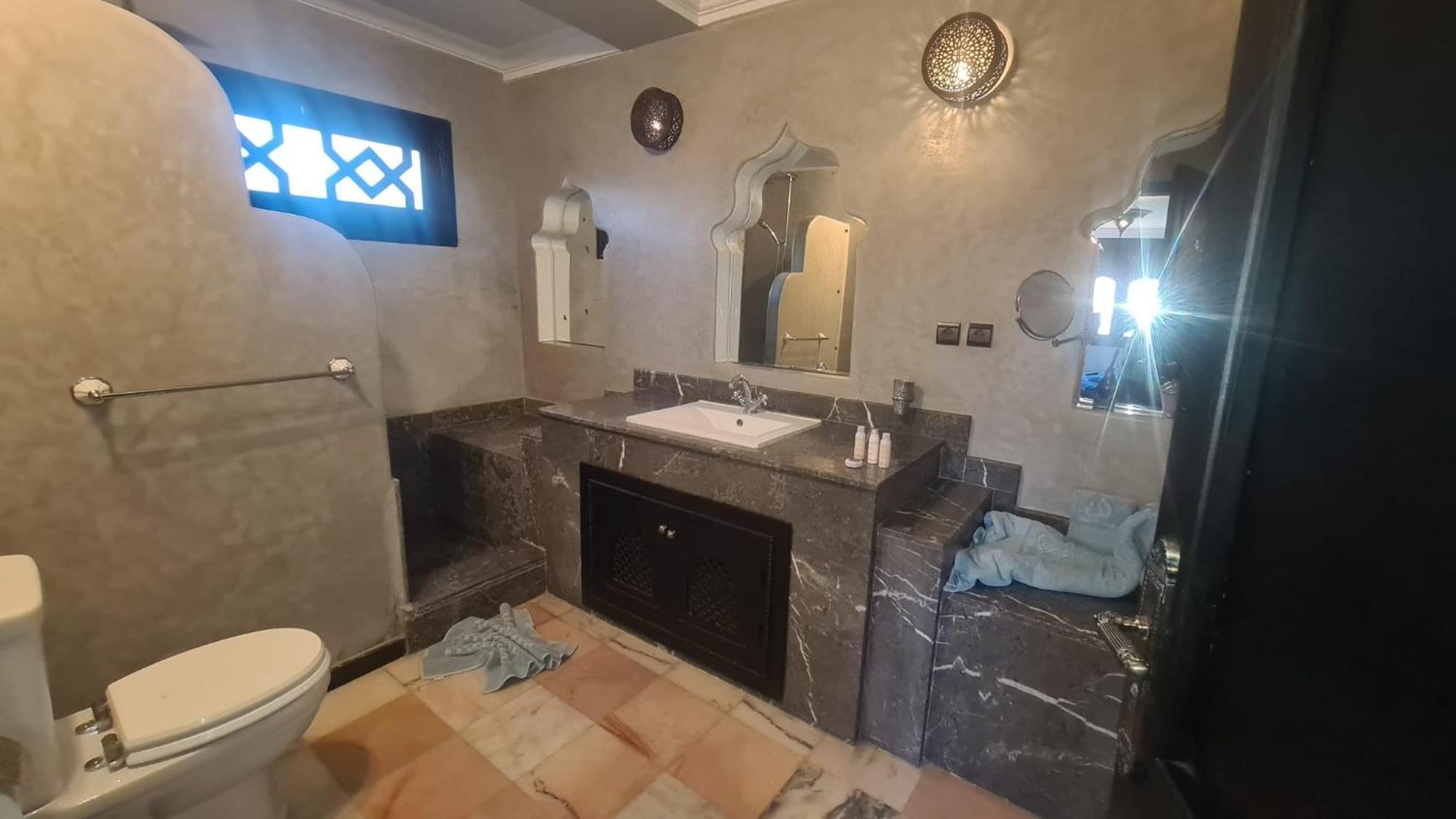 Villa Park Villa, 8 Suites, Pool, 10mn From Gueliz Marrakesh