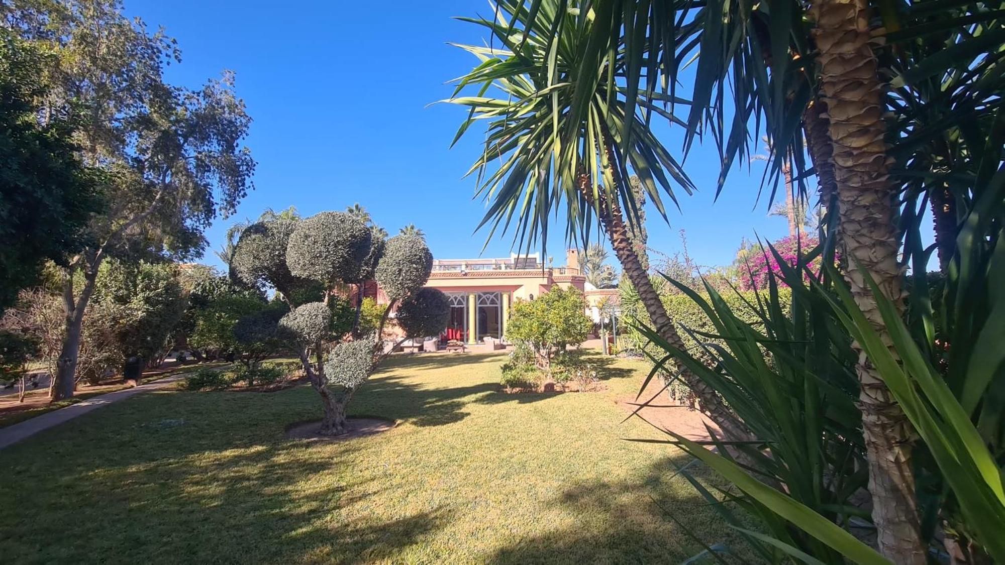 Park Villa, 8 Suites, Pool, 10mn From Gueliz Marrakesh