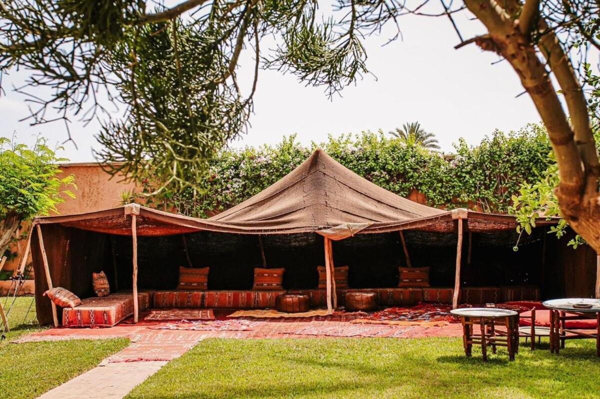 Park Villa, 8 Suites, Pool, 10mn From Gueliz Villa
