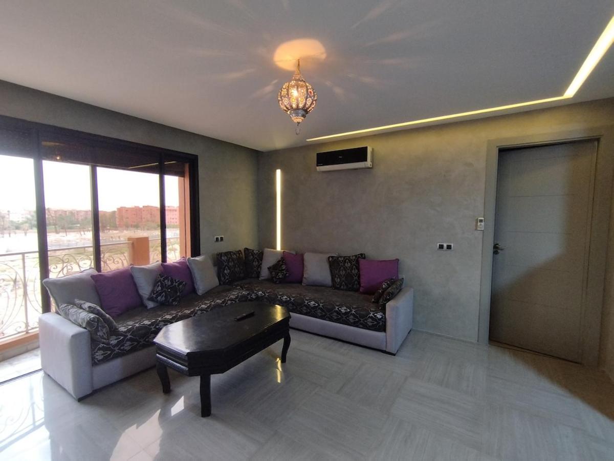 Apartment Calme, Proche De Toutes Commodites *