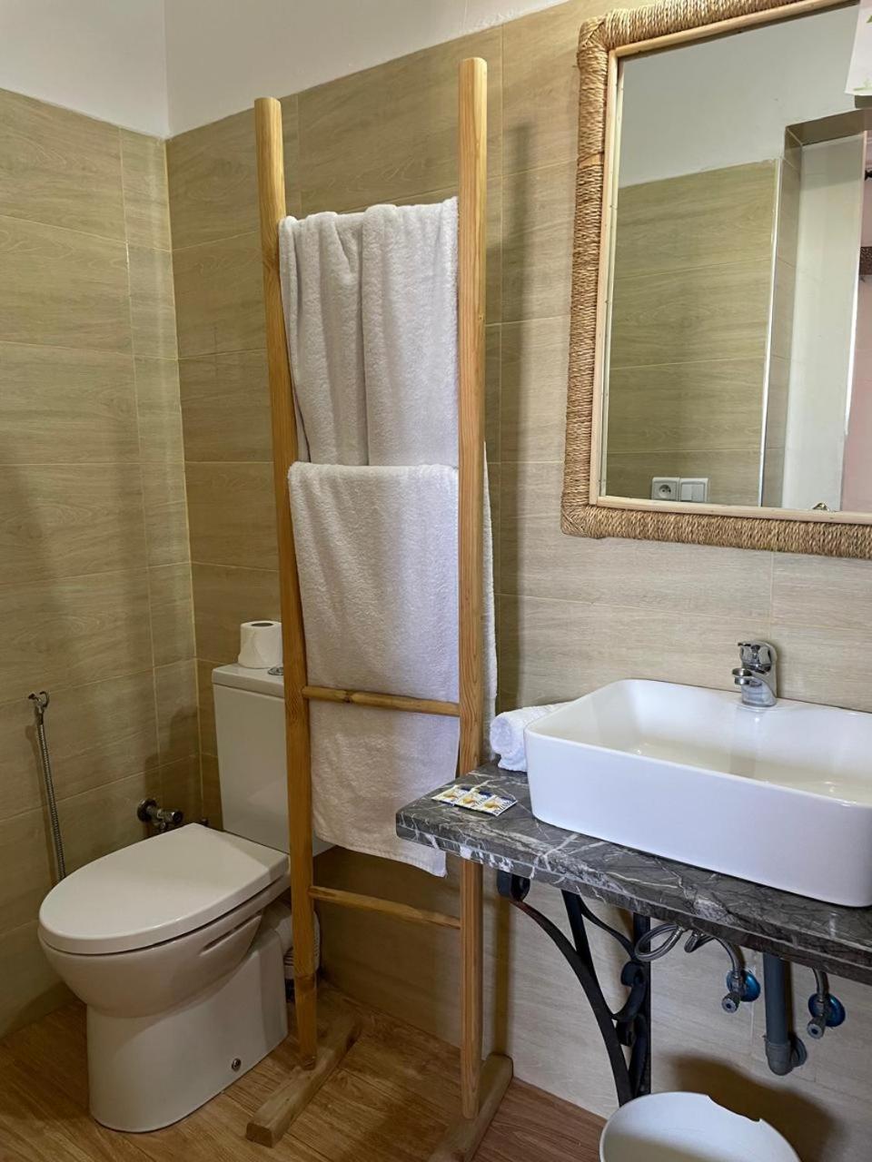 Fekhara Country Club Homestay