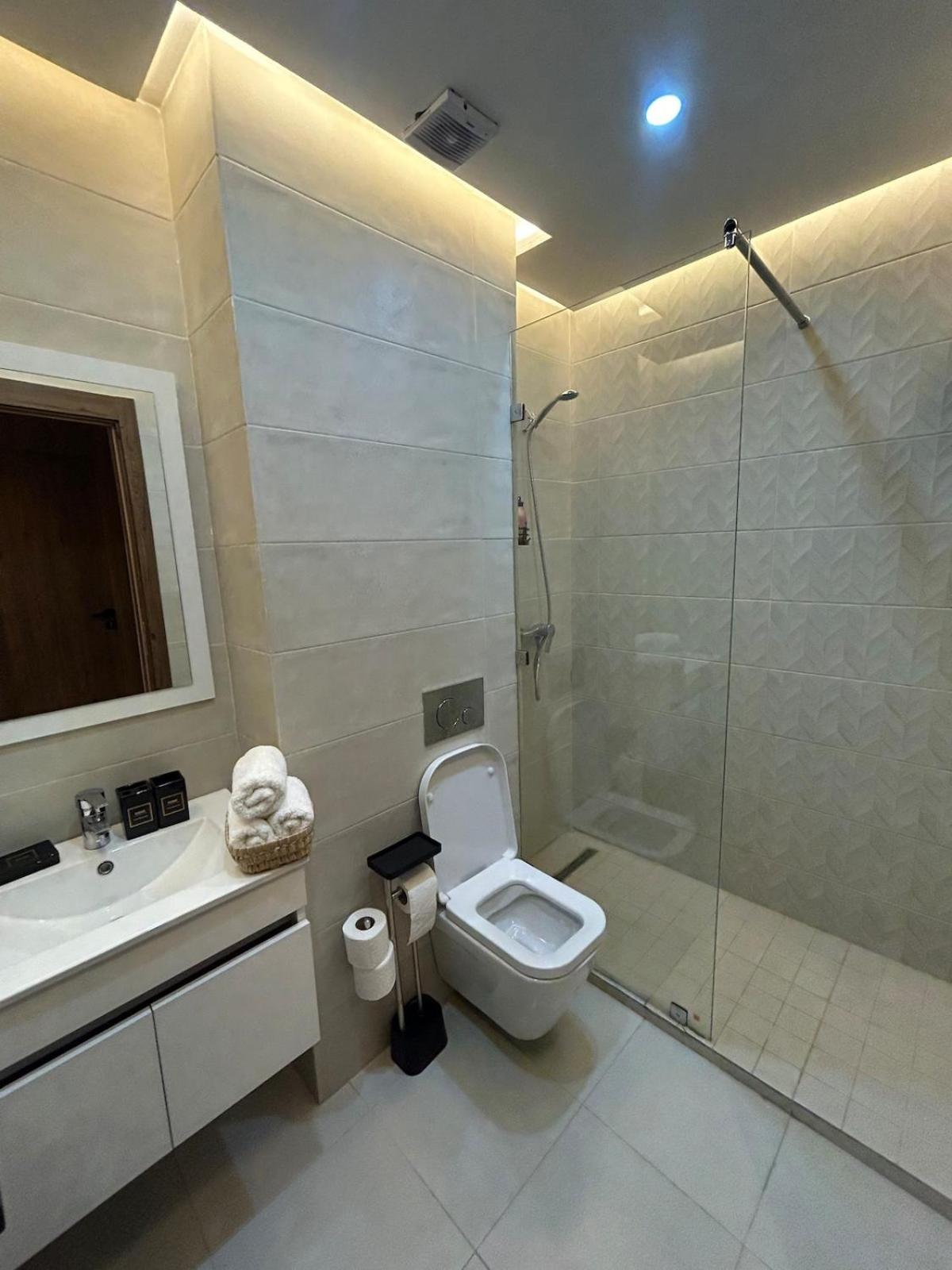 Appartement Apparently 2 Bedrooms- Baby Equipment Marrakesh