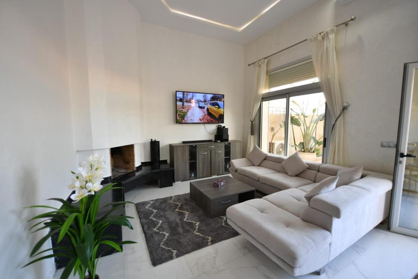 Luxe A Marrakech Avec Piscine Chauffee Villa