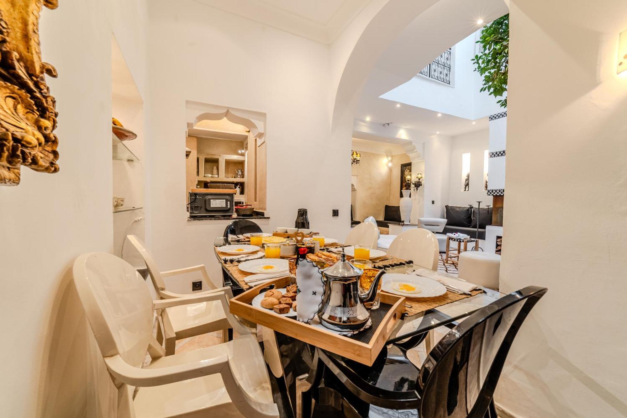 Jebly - Exclusive - Panoramic View , Pool & Breakfast Hébergement de vacances