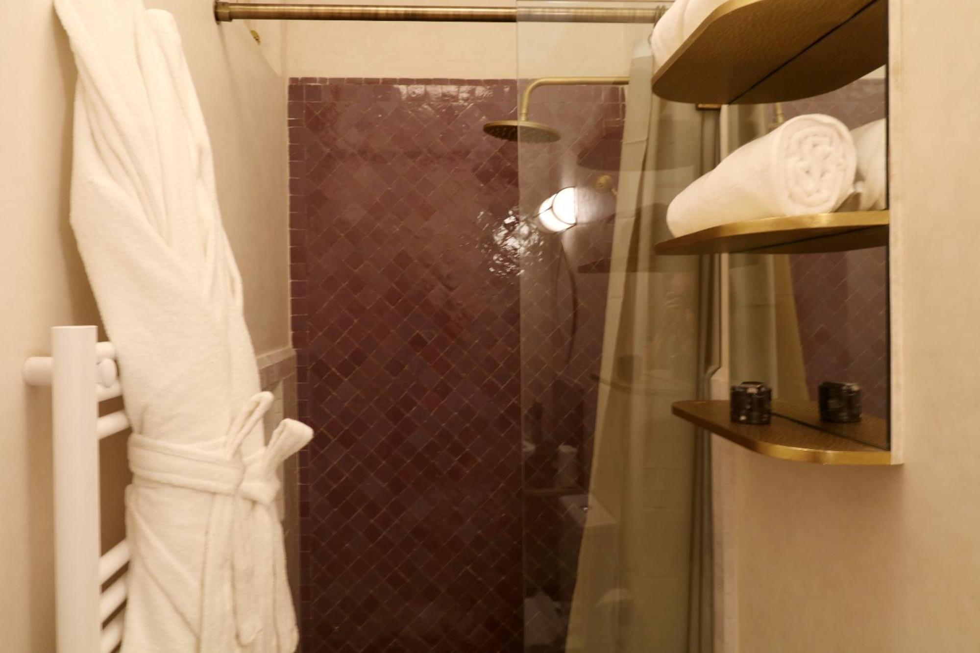 Wazani Square&spa 3*
