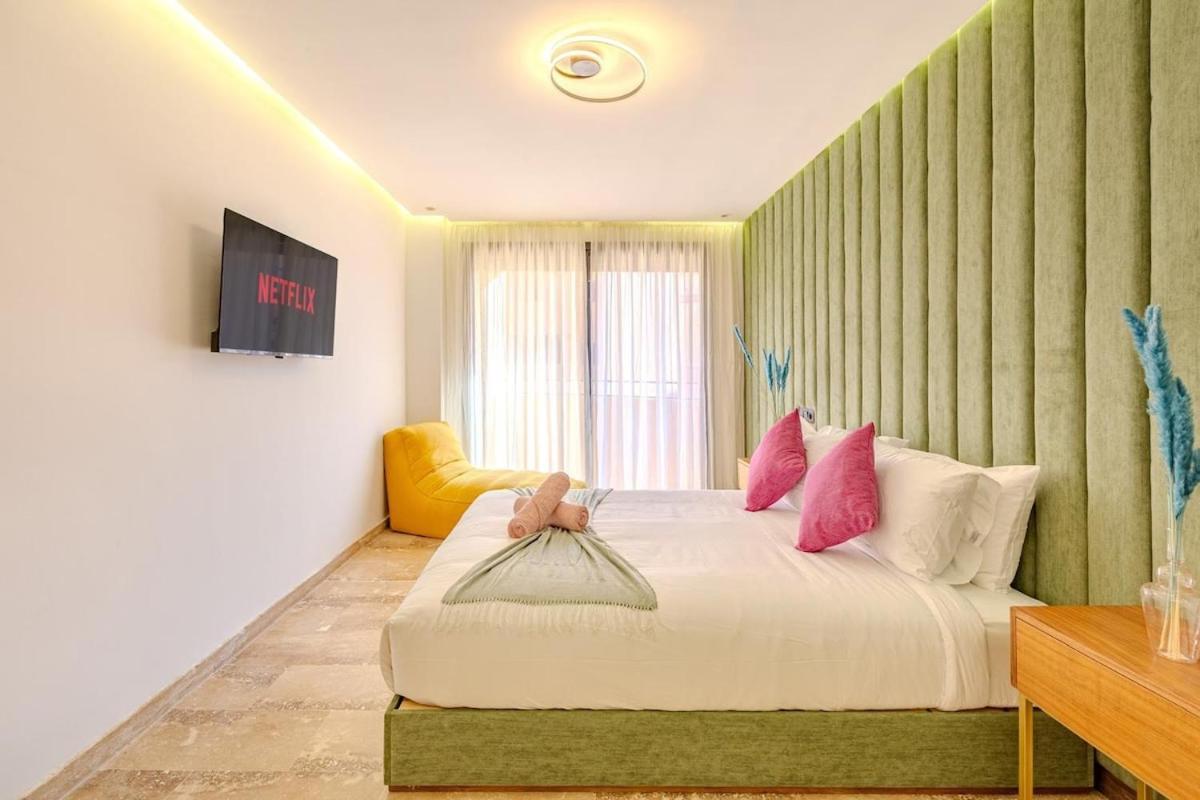 Large Elegant 2br In Gueliz