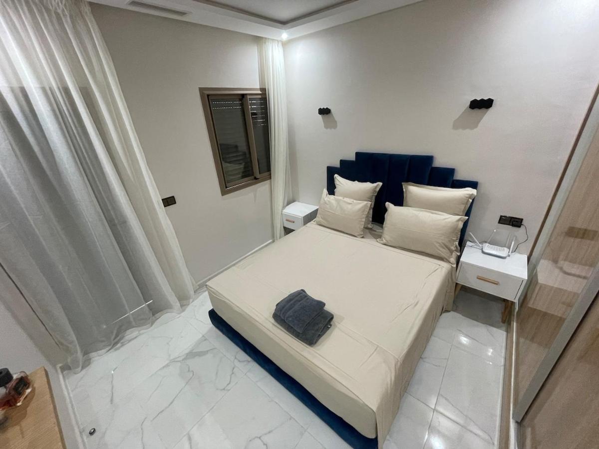 Modern 3 Bedroom Center With Balcony Marrakesh