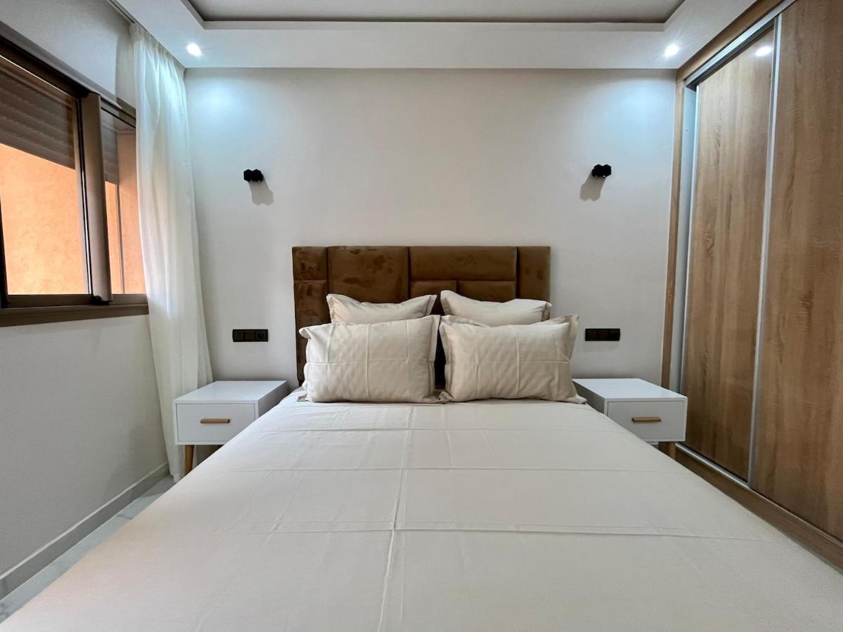 Appartement Modern 3 Bedroom Center With Balcony *