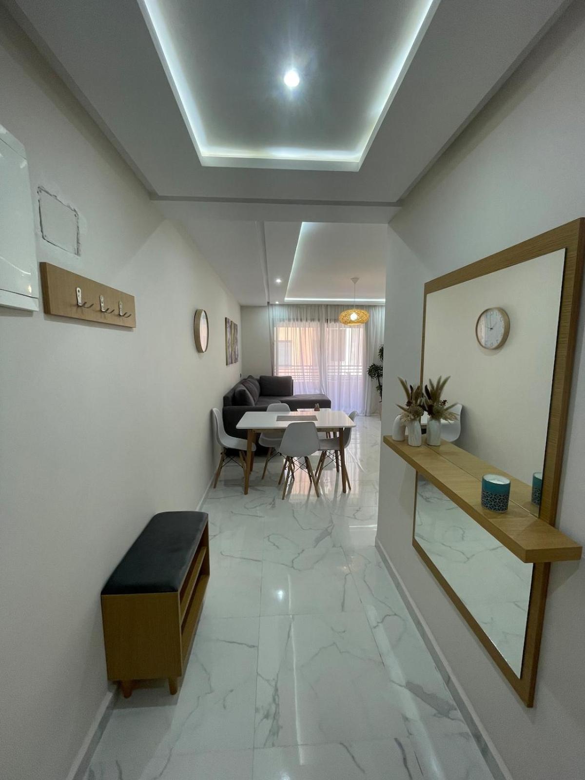 Modern 3 Bedroom Center With Balcony Marrakesh