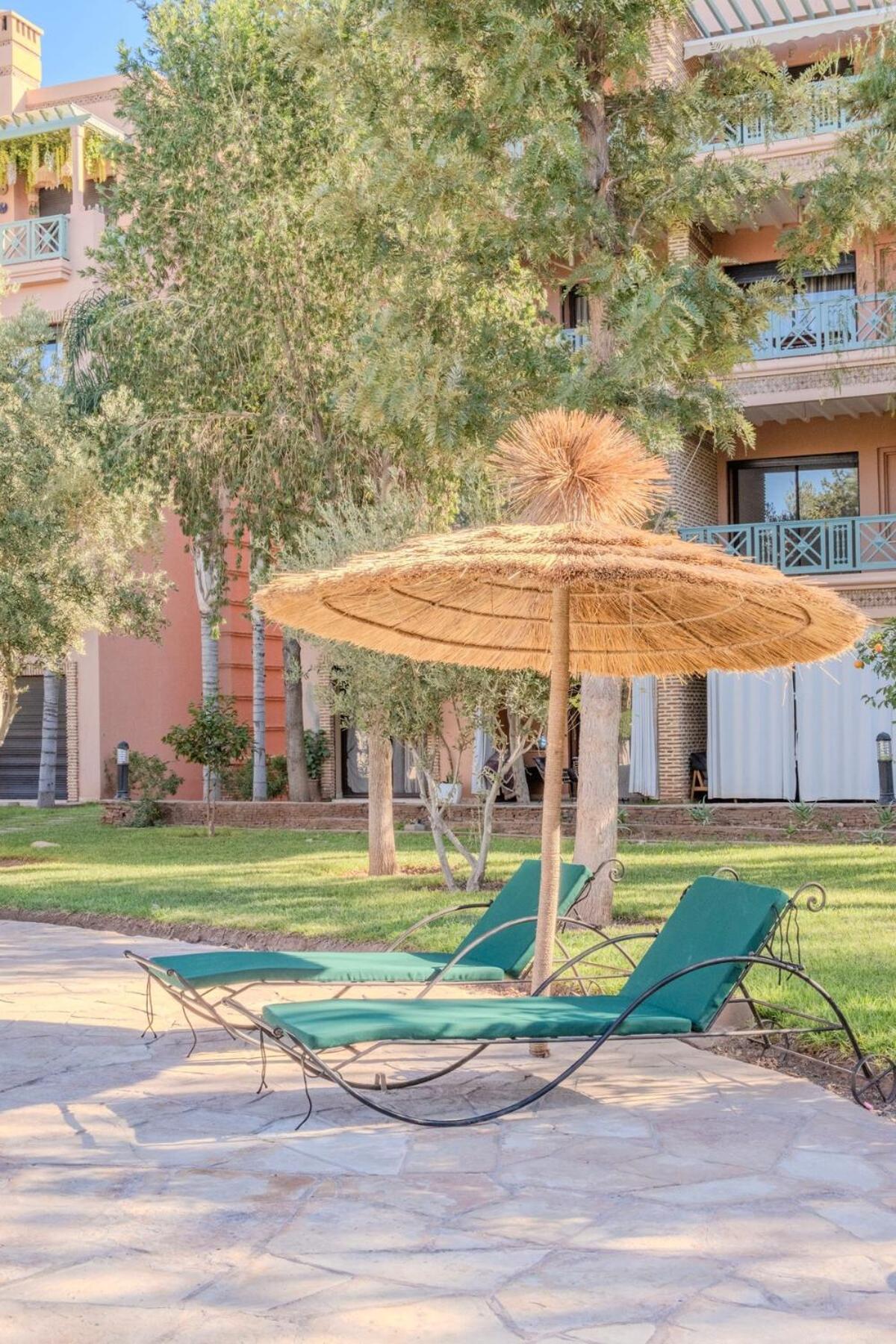 Luxury 2br With Pool & Garden View Balcony *