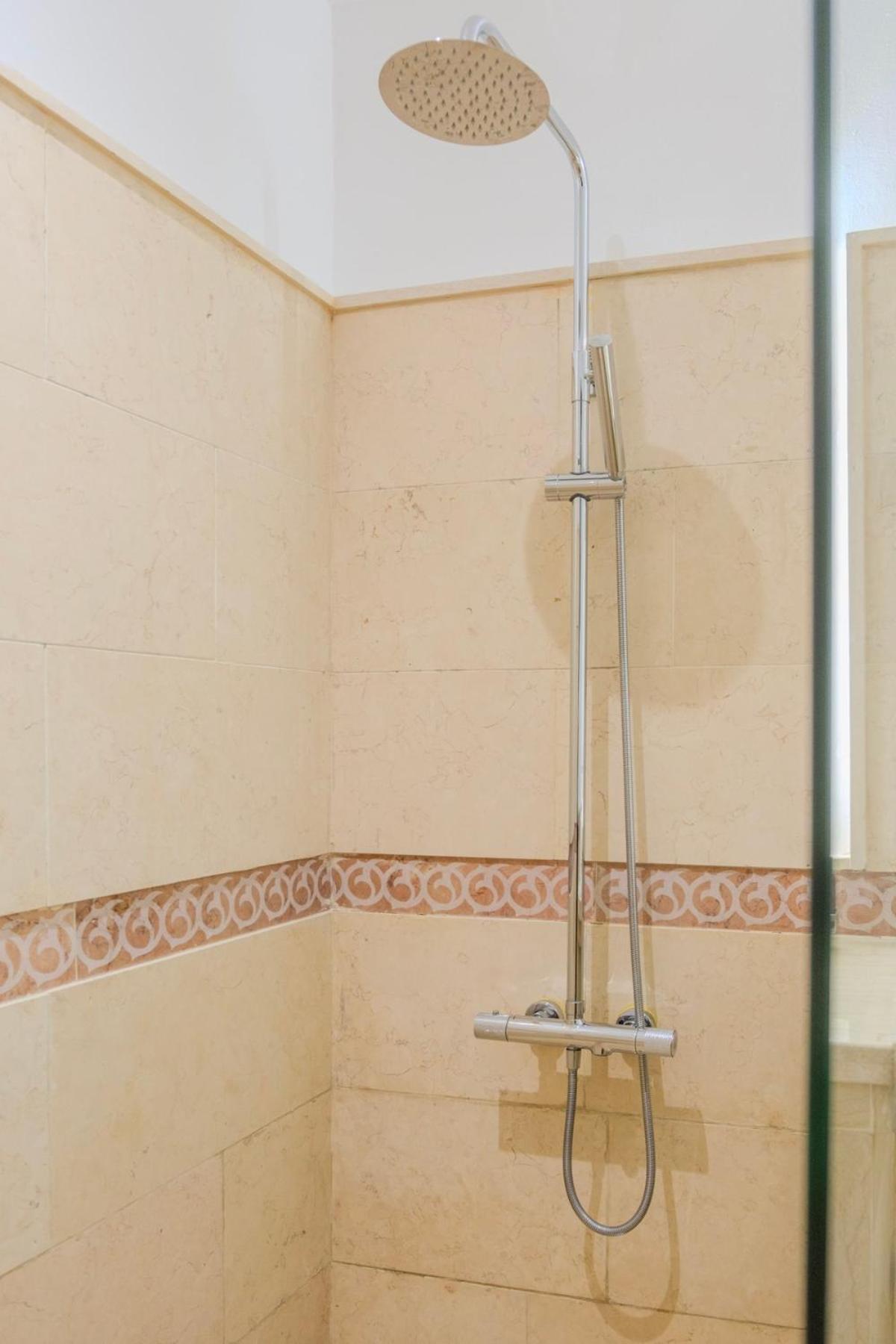 Luxury 2br With Pool & Garden View Balcony