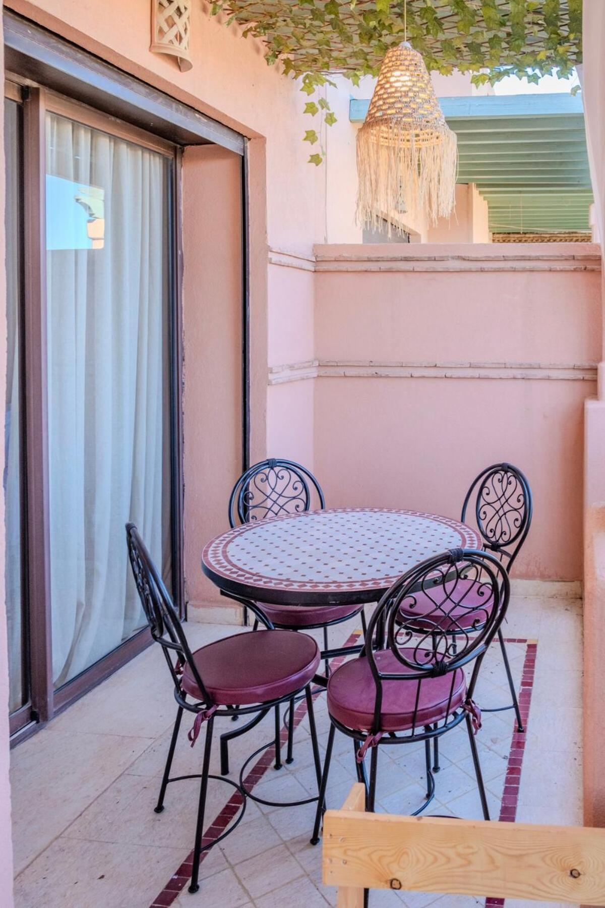 Appartement Luxury 2br With Pool & Garden View Balcony *