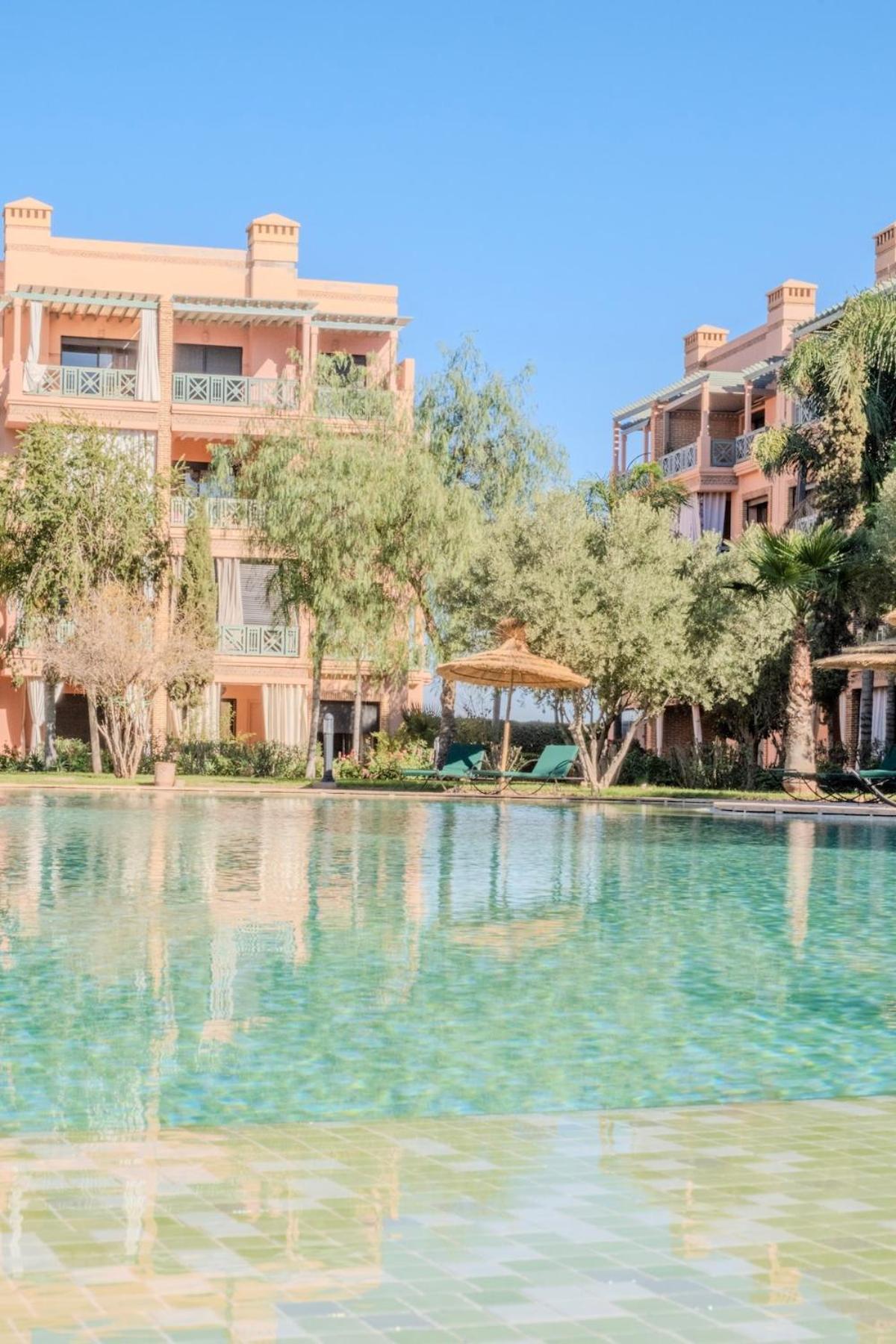 Luxury 2br With Pool & Garden View Balcony Appartement Marrakesh