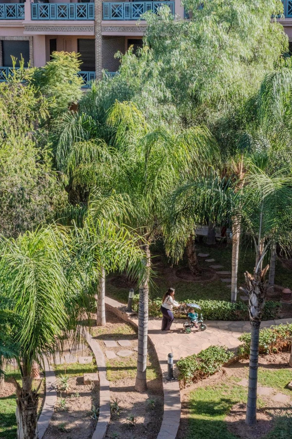 Luxury 2br With Pool & Garden View Balcony Appartement Marrakesh