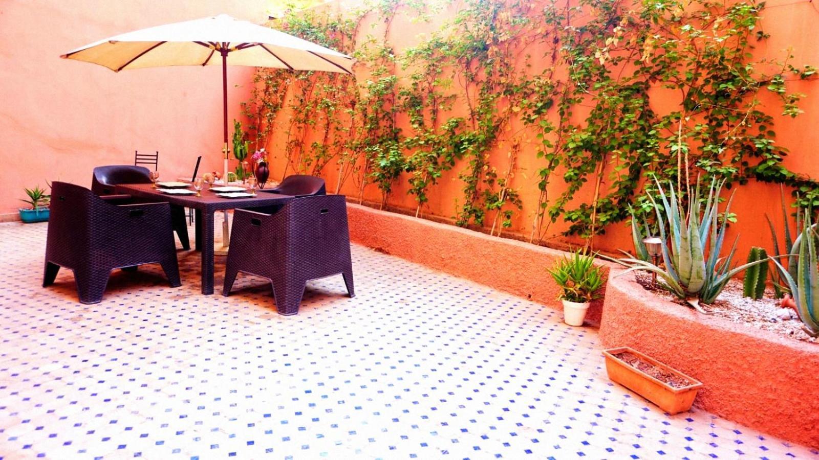Appartement Duplex Raffine Avec Terrasse Verdoyante Et Vegetal - A 300m Du Jardin Majorelle Et Musee Yves Saint Laurent - Netflix Et Iptv