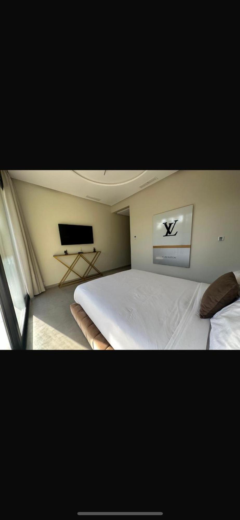 Villa Five Rafinity House