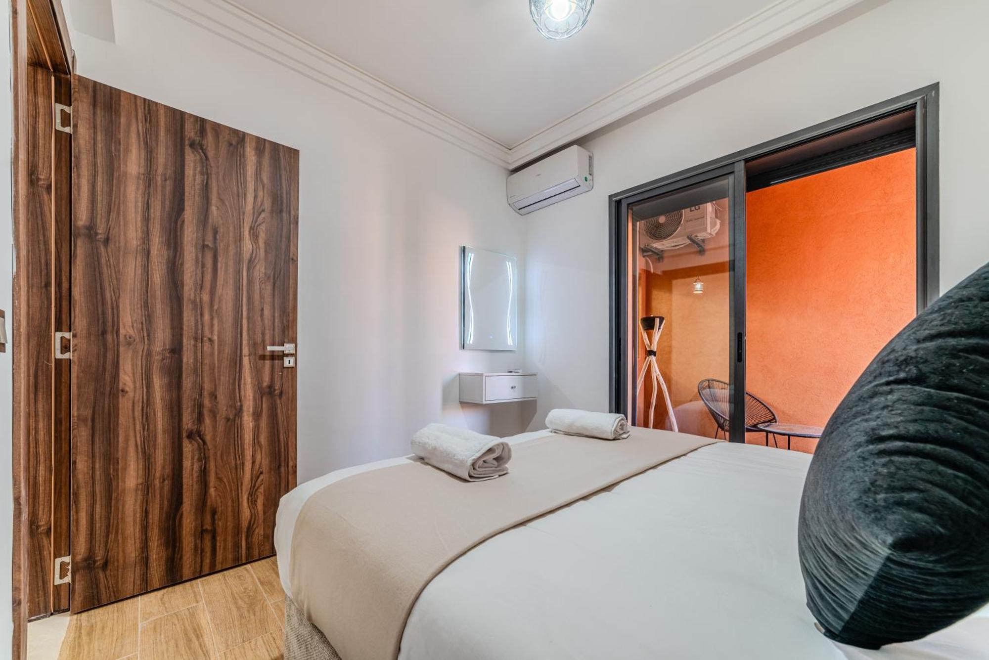 Appartement New Cozy Apprt 2 Min A M-avenue , Piscine , Parking , Balcony And Fiber Wifi , Gueliz Centre