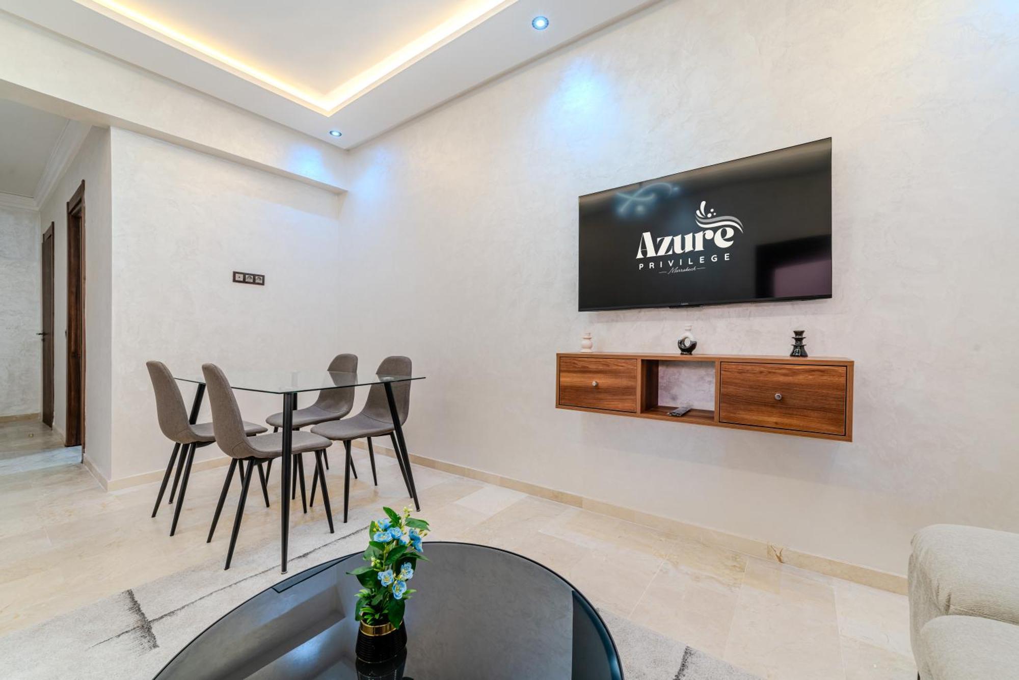 Appartement New Cozy Apprt 2 Min A M-avenue , Piscine , Parking , Balcony And Fiber Wifi , Gueliz Centre *