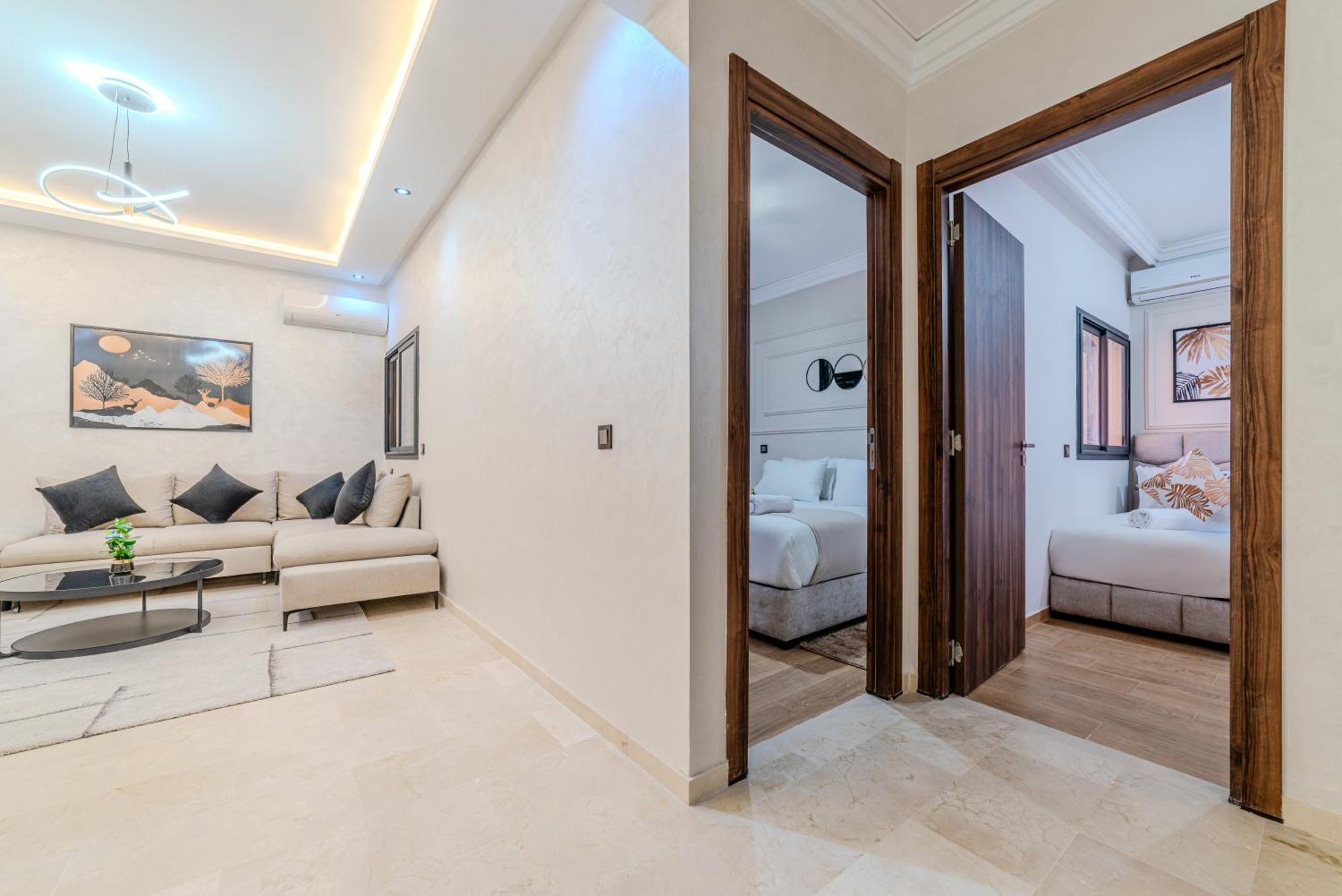 New Cozy Apprt 2 Min A M-avenue , Piscine , Parking , Balcony And Fiber Wifi , Gueliz Centre