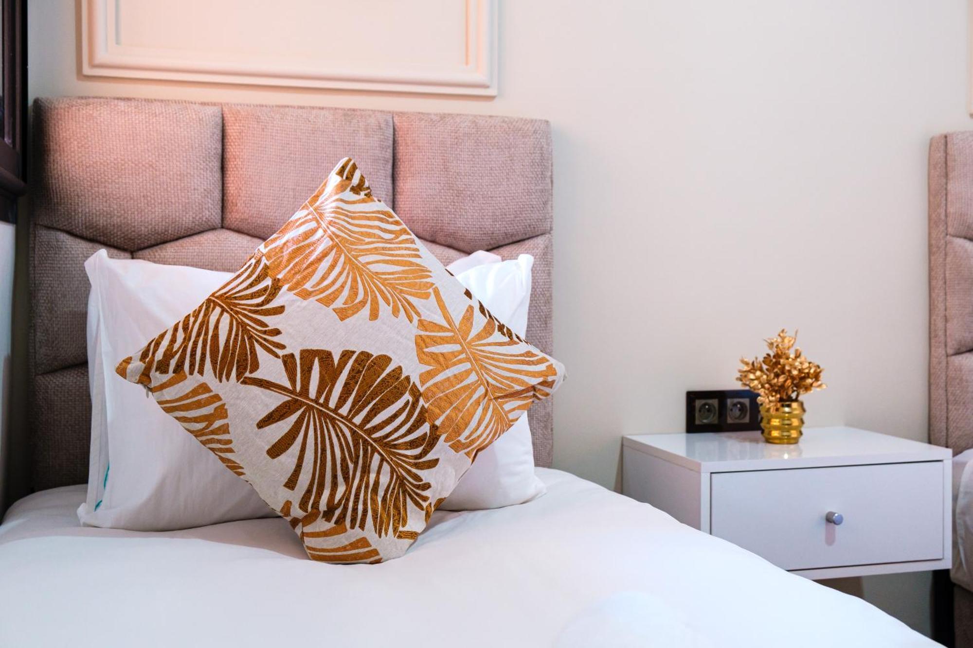 Appartement New Cozy Apprt 2 Min A M-avenue , Piscine , Parking , Balcony And Fiber Wifi , Gueliz Centre Marrakesh