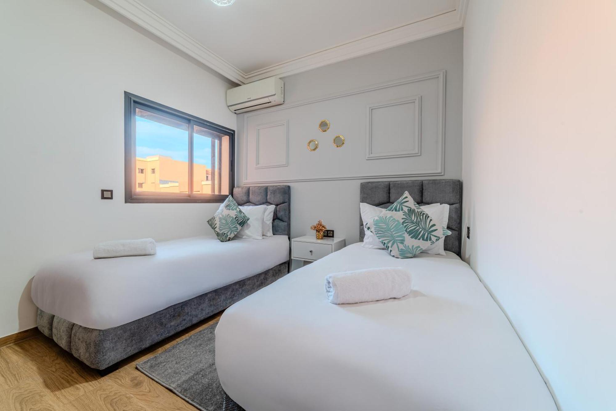 New 2 Min A M-avenue , Swimming Pool , Fibre Optique Wifi , Free Parking Appartement