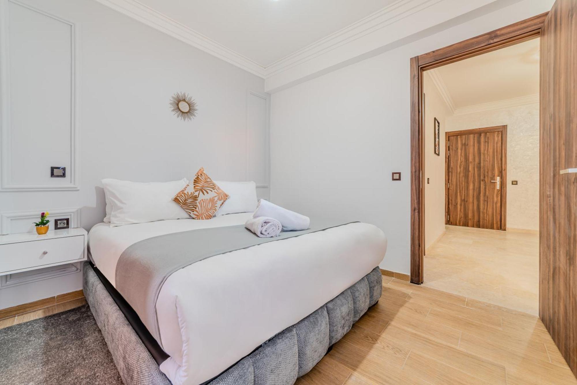 New 2 Min A M-avenue , Swimming Pool , Fibre Optique Wifi , Free Parking