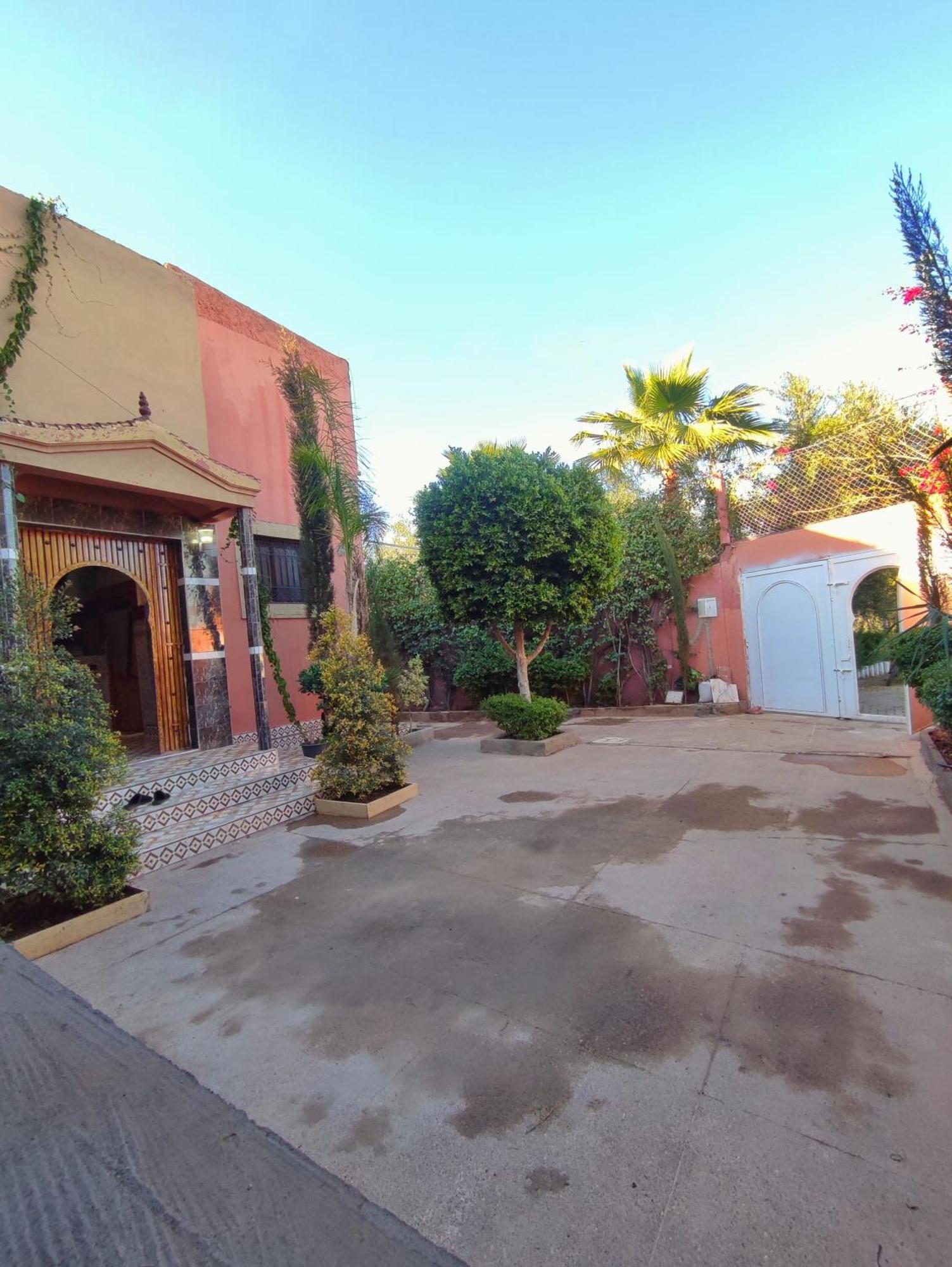 Relaxing Family Outside Marrakech * Marrakesh