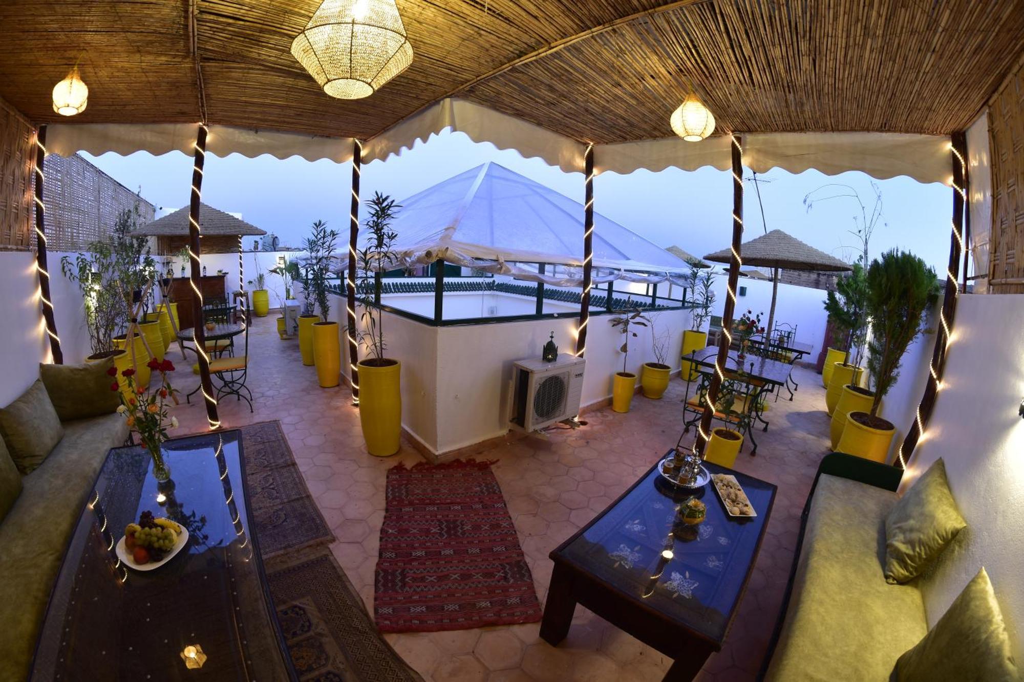 Iklil Riad