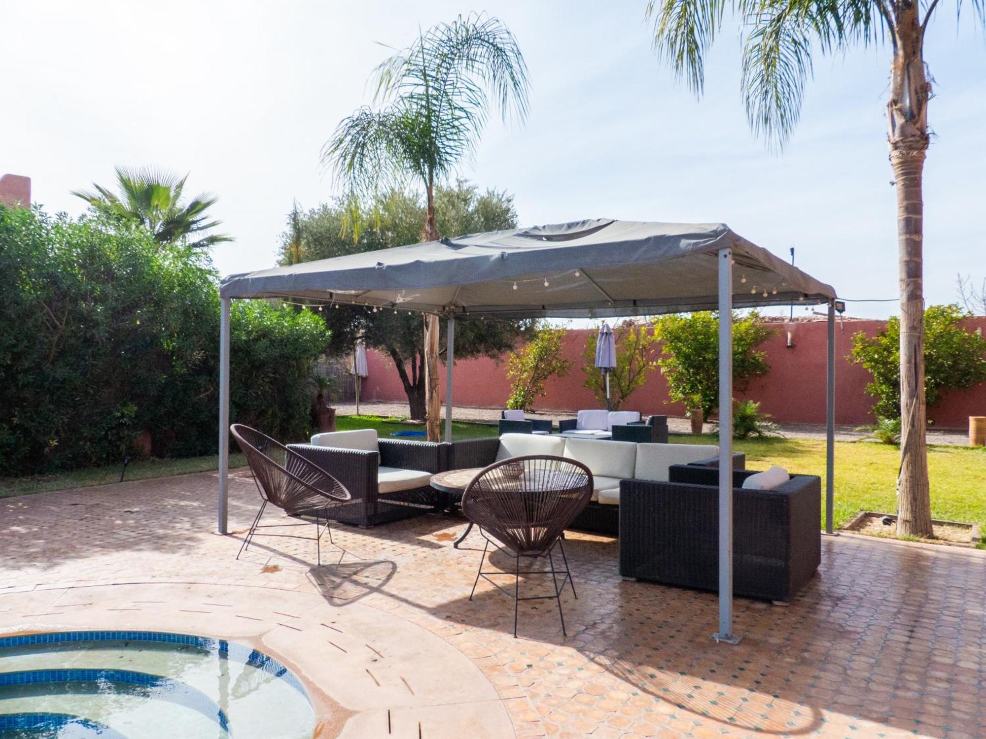 Les Trois Palmiers Villa *