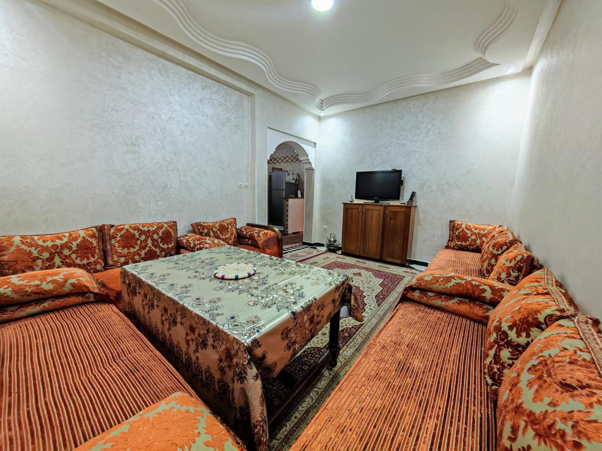 Hometown Apartment *