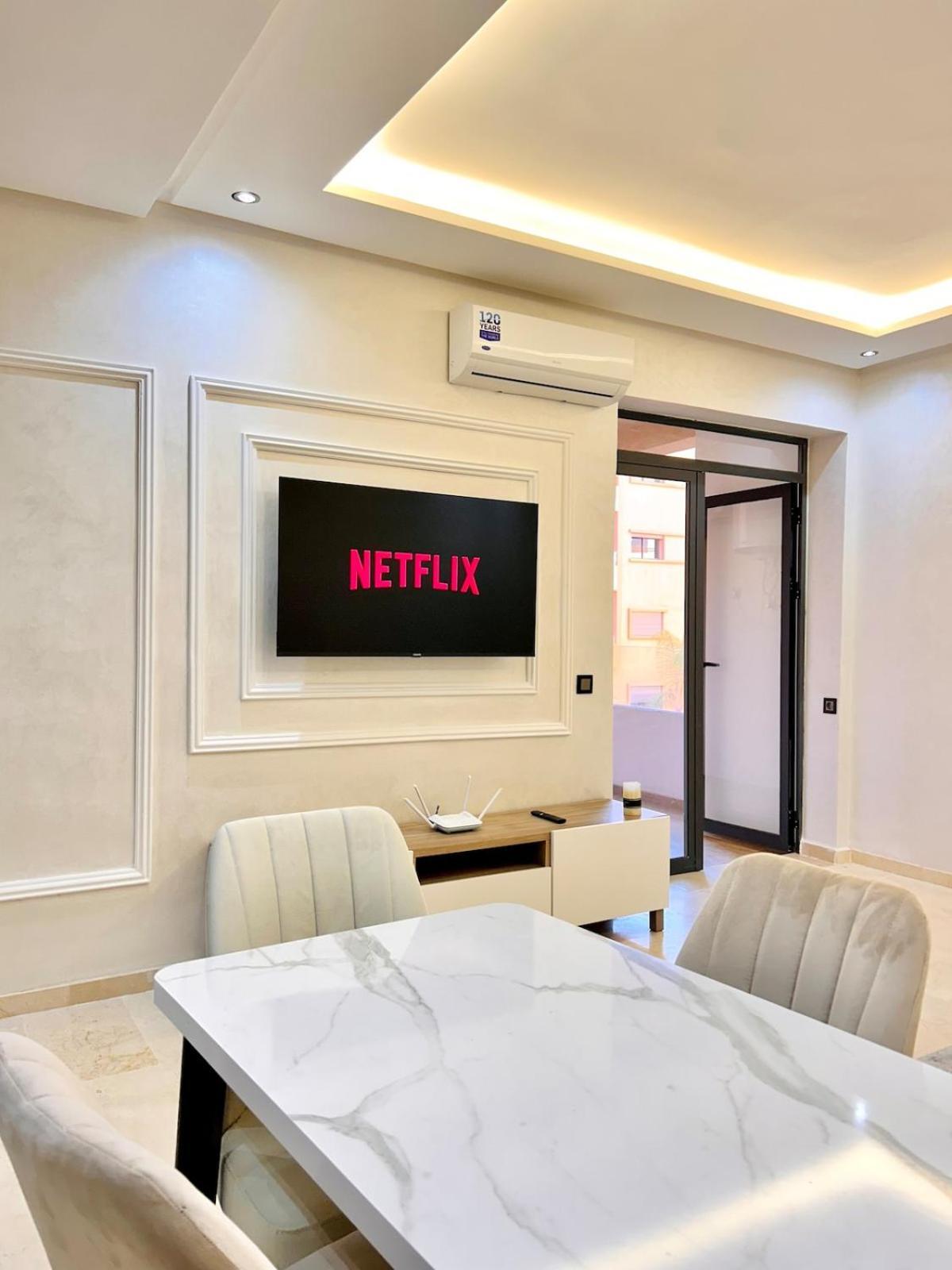Appartement New 1br Proche M Avenue , Swimming Pool , Balcony & Parking *