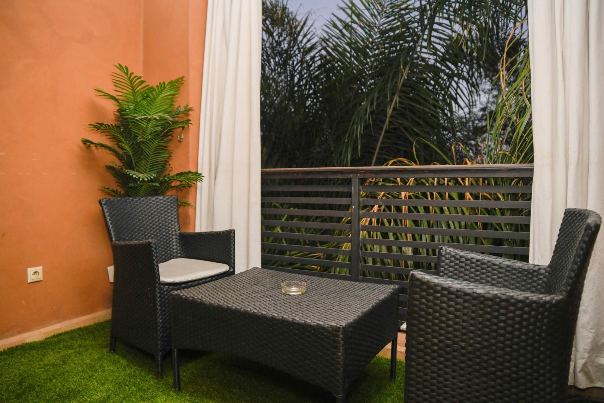 Appartement Chic & Modern In Center - Pool, Iptv & Comfort *