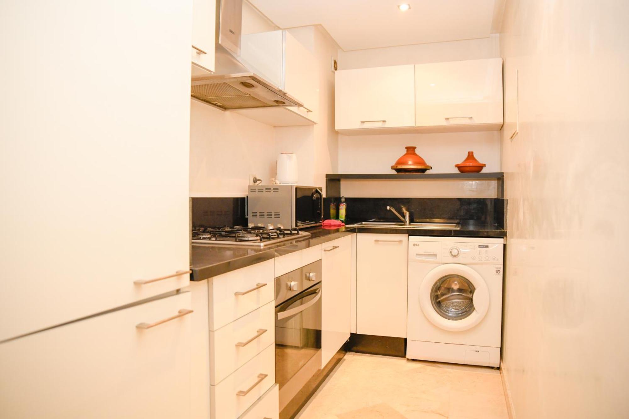 Appartement Chic & Modern In Center - Pool, Iptv & Comfort *