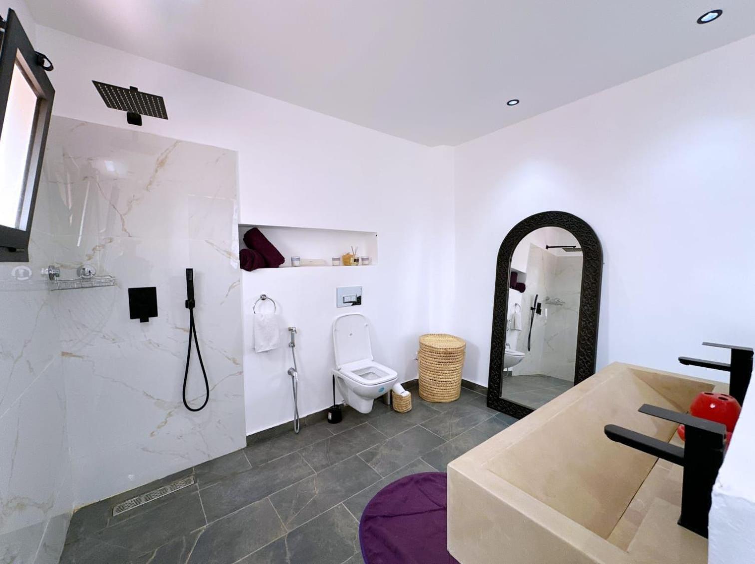 Maison Proche Centre-ville Avec Piscine Privee Villa *