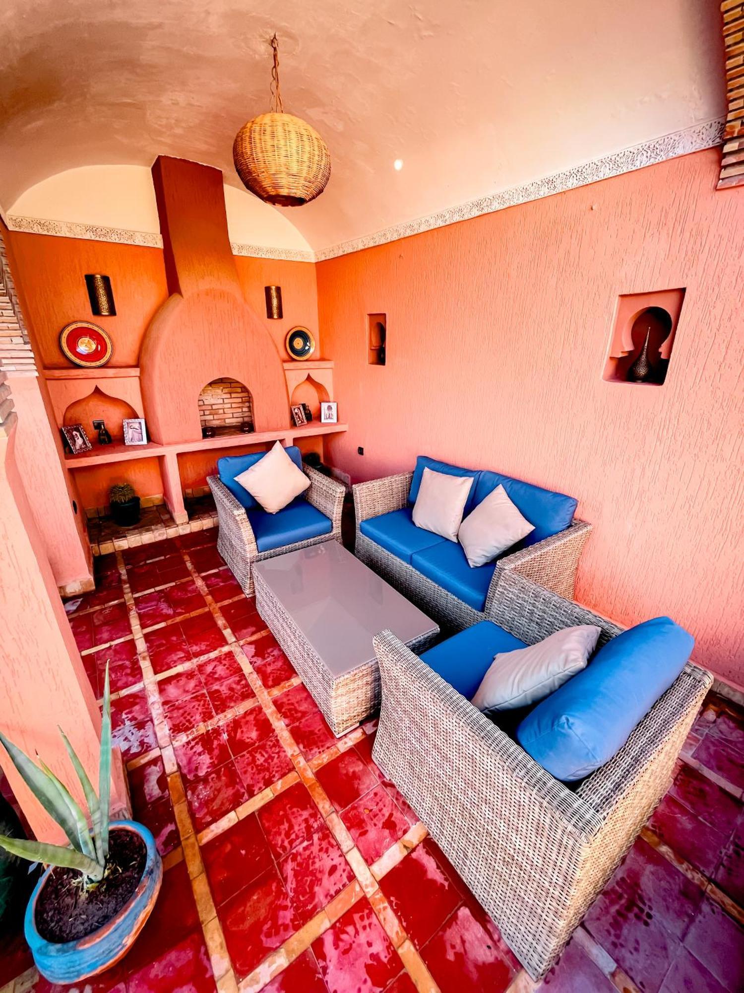 Riad Farasha *