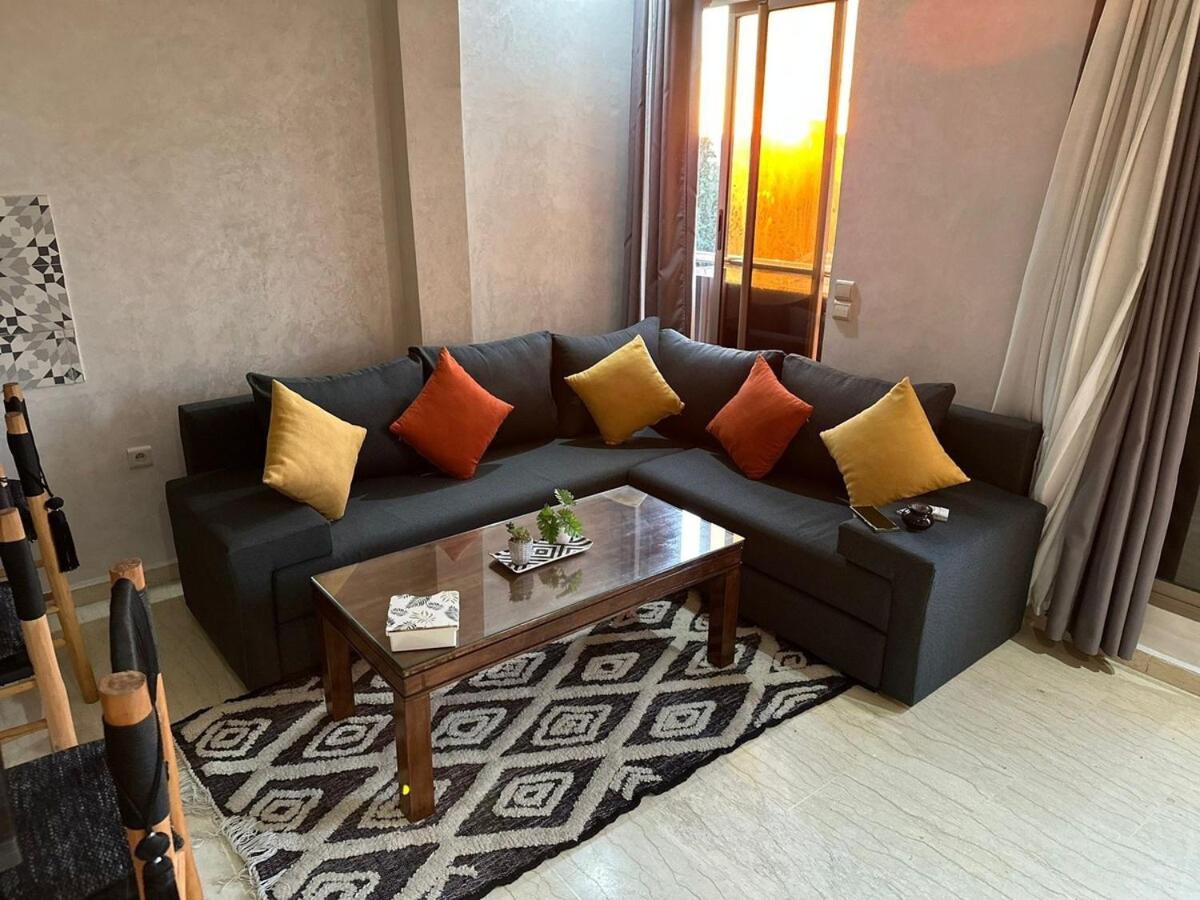 Lumineux Moderne. Centre-ville. Calme. Apartment