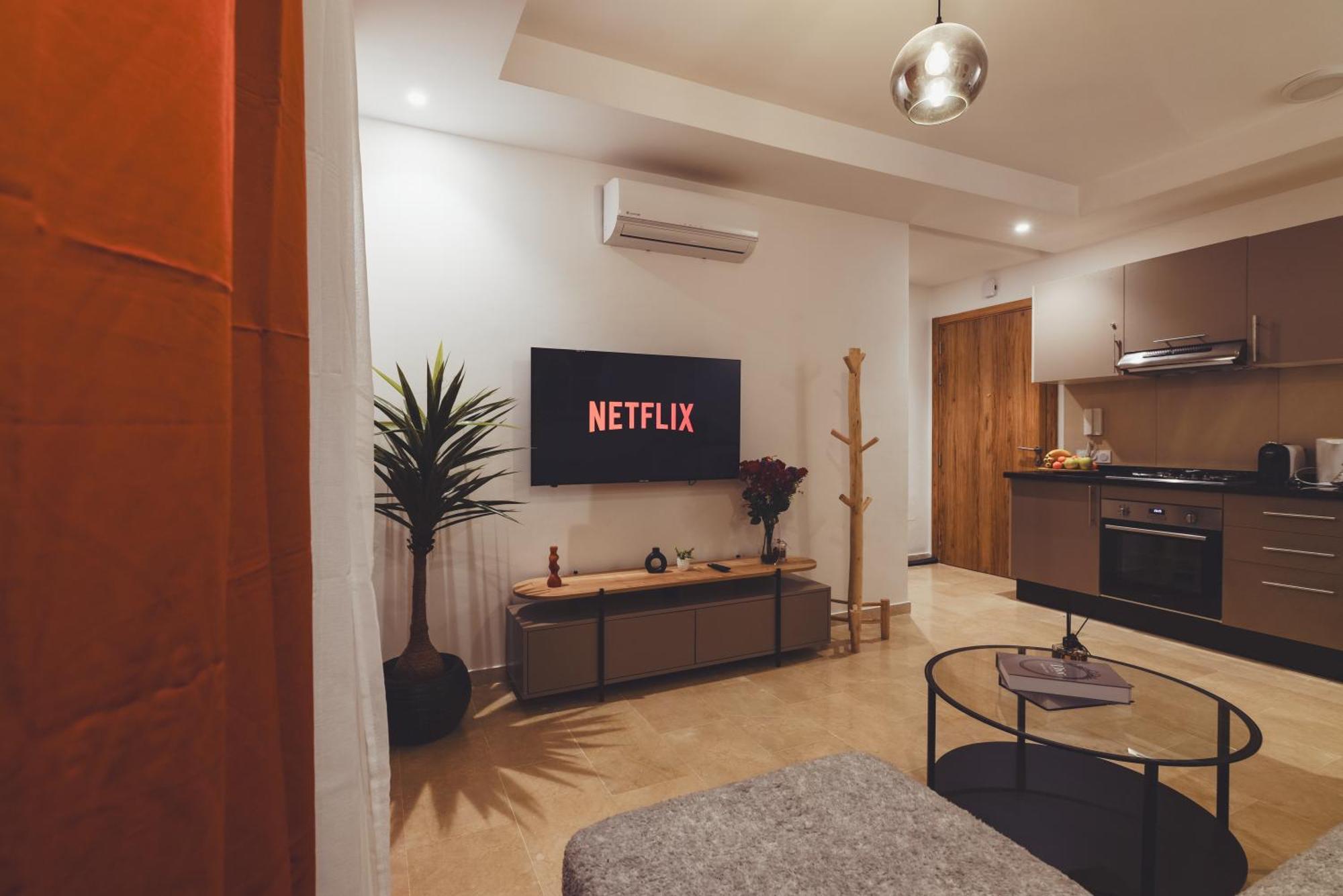 Eva Cosy - Clim, Wifi, Jardin A 10min De L'aeroport Apartment