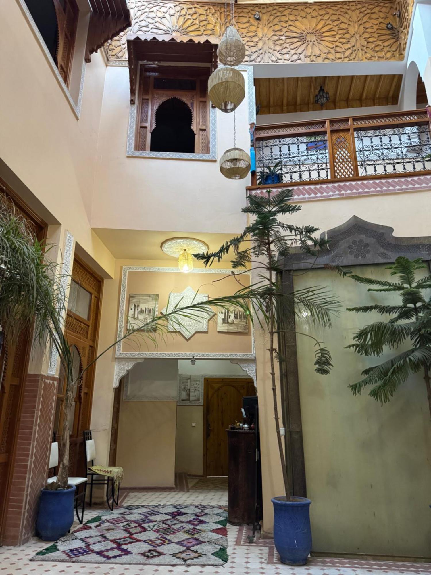 Jenan Adam Guest house