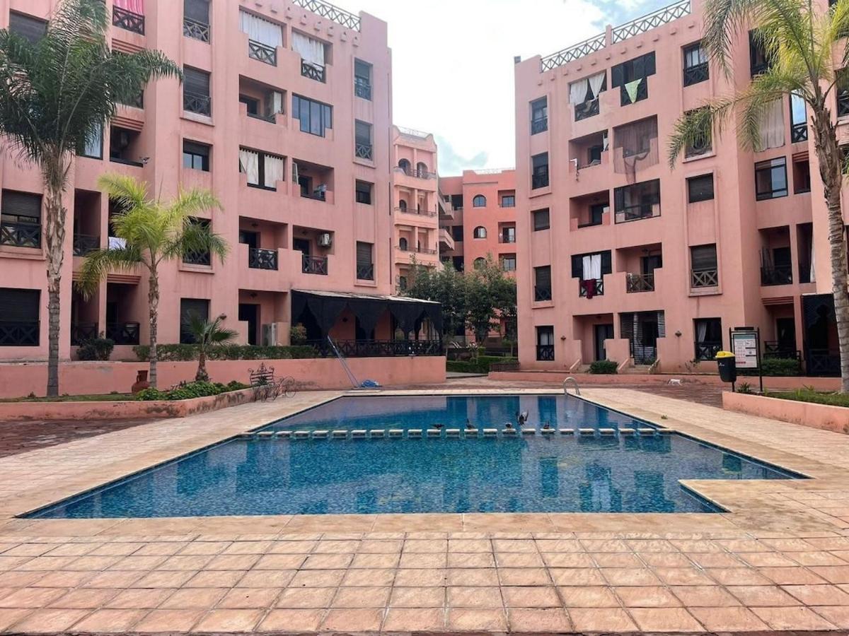 Elegance With 5 Swimming Pool For Family