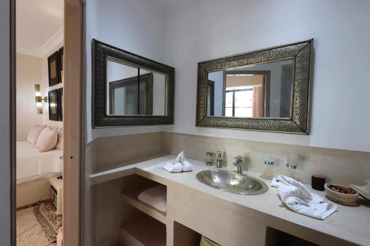 Lytes Breakfast Pool Comfort Private Villa *