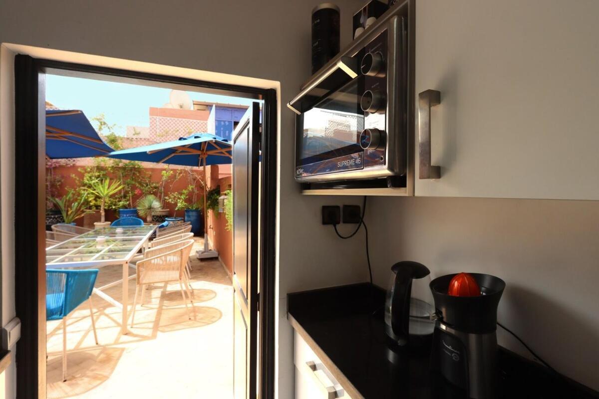 Lytes Breakfast Pool Comfort Private